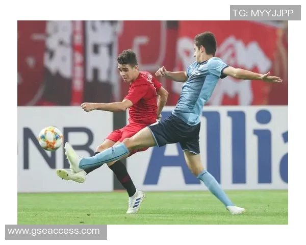 FC悉尼迎战上海上港亚洲足球对决引发球迷热情期待