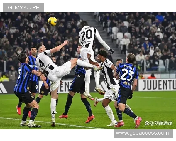 尤文图斯与曼联激战在即10月13日精彩对决不容错过