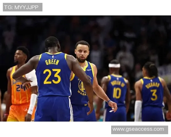 金州勇士与独行侠的精彩对决谁能在季后赛中笑到最后